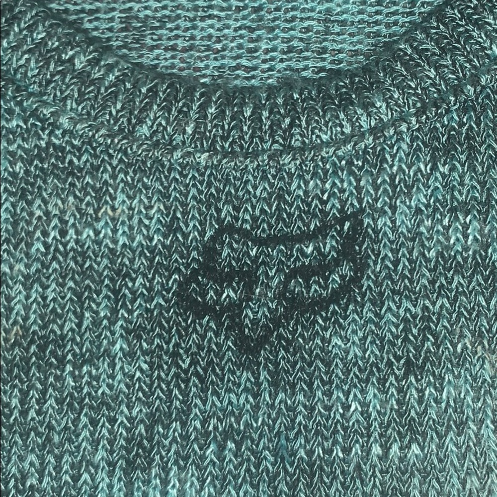 FOX SWEATER Sz.Sm-Med priced 2 SELL”)